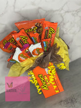 Load image into Gallery viewer, Reese’s Candy Bouquet
